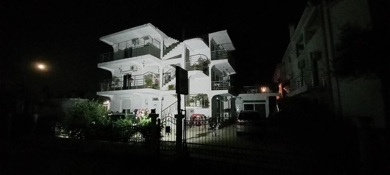 Apartments Armini Улцин Екстериор снимка